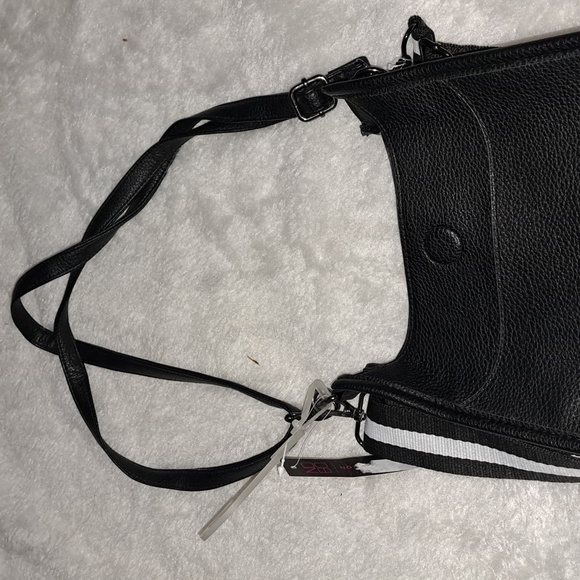 Black shoulder purse - Picture 6 of 8